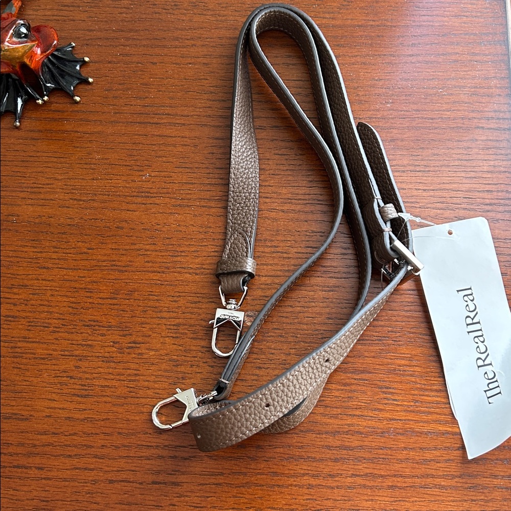 Moynat beautiful leather Crossbody/shoulder strap